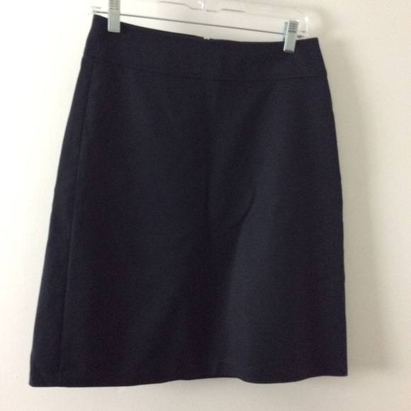 Banana Republic Skirt Size 4 Stretch Black Solid - Picture 2 of 7